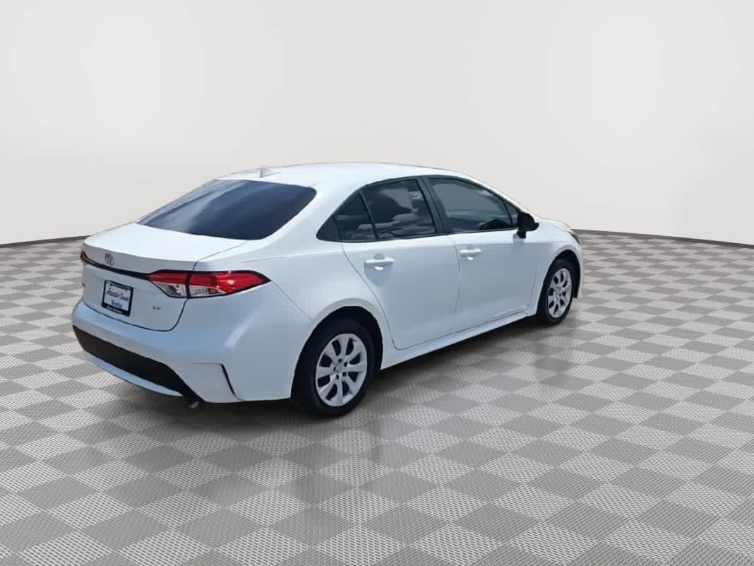 Thumbnail: 2022 Toyota Corolla - 7