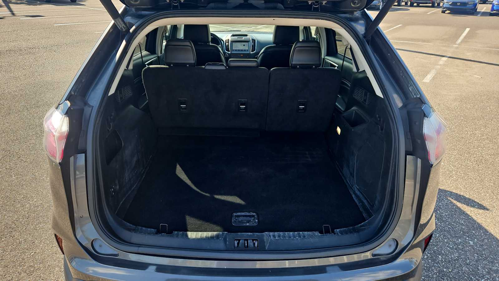 Thumbnail: 2020 Ford Edge - 20