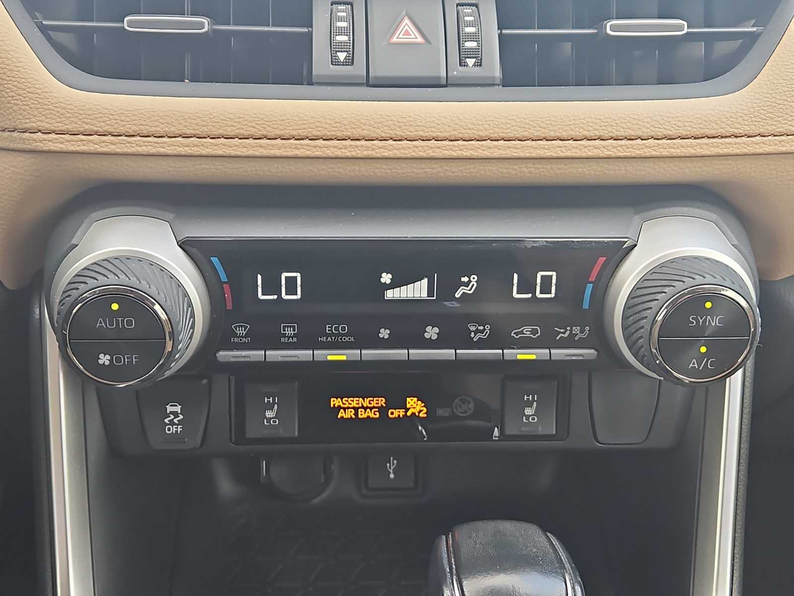 2021 Toyota RAV4 XLE Premium 17