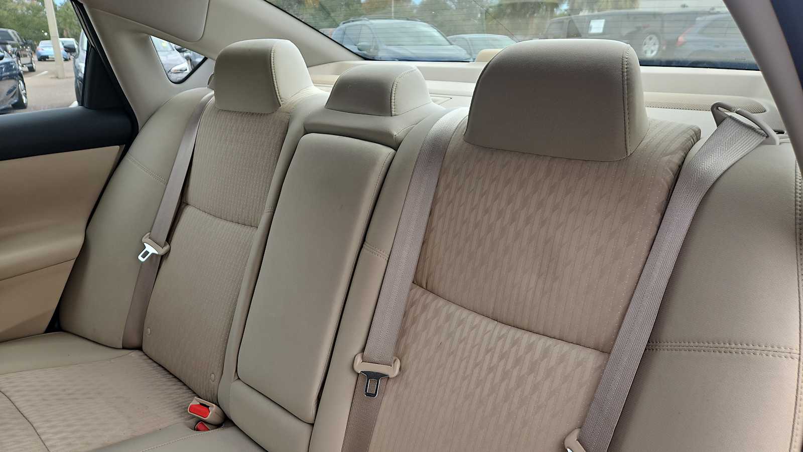 Thumbnail: 2016 Nissan Altima - 23