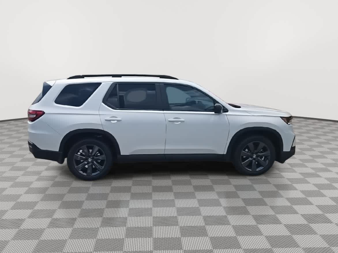 Thumbnail: 2025 Honda Pilot - 9