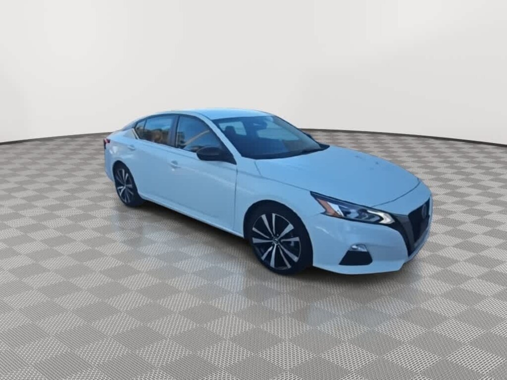 Used 2022 Nissan Altima 2.5 SR Sedan