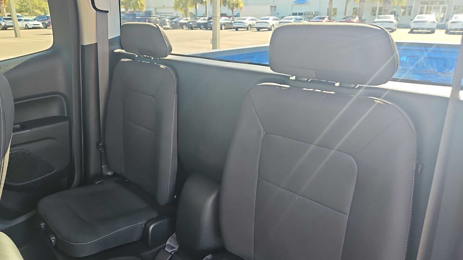 Thumbnail: 2022 Chevrolet Colorado - 24