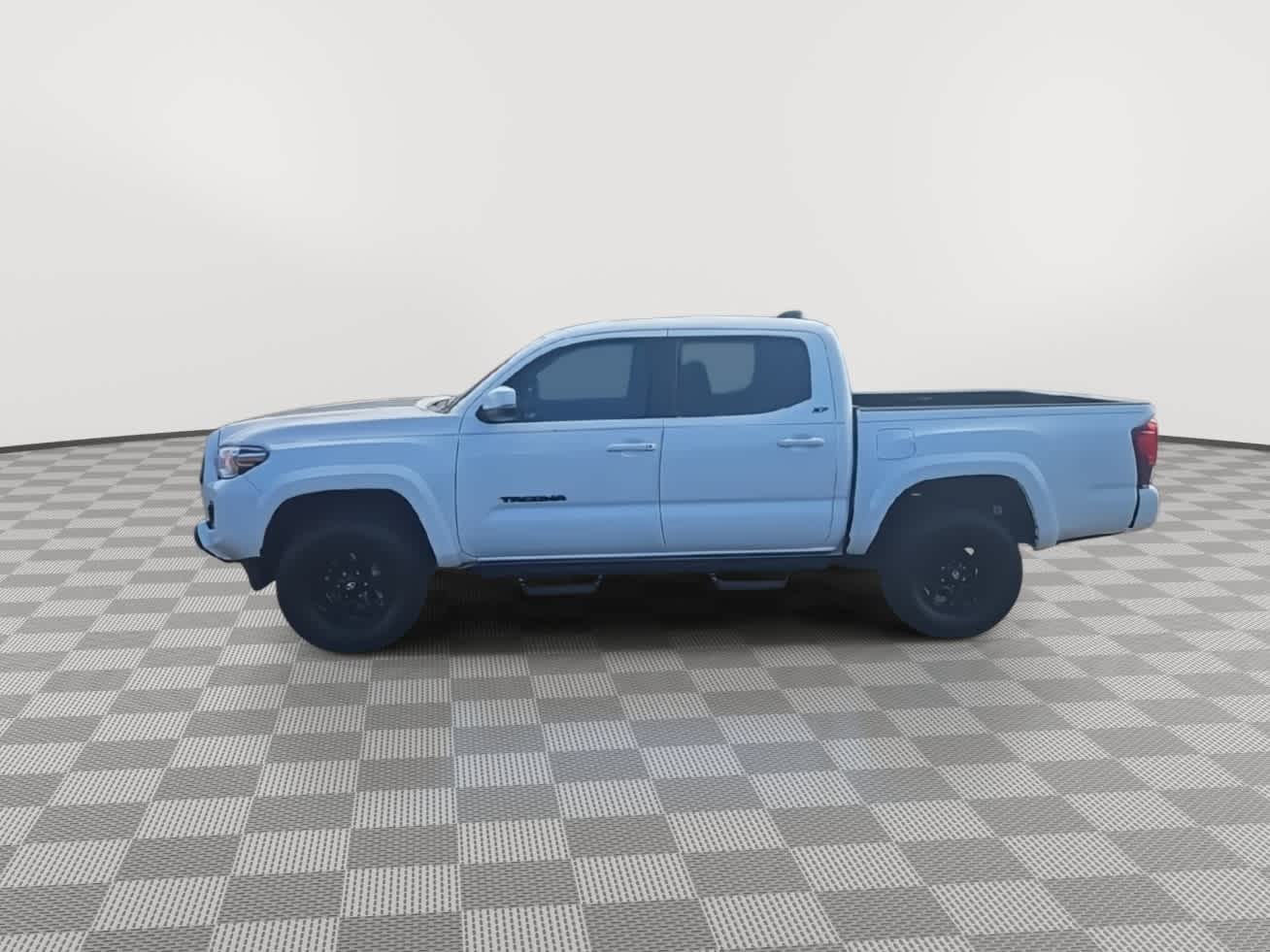 Thumbnail: 2022 Toyota Tacoma - 5