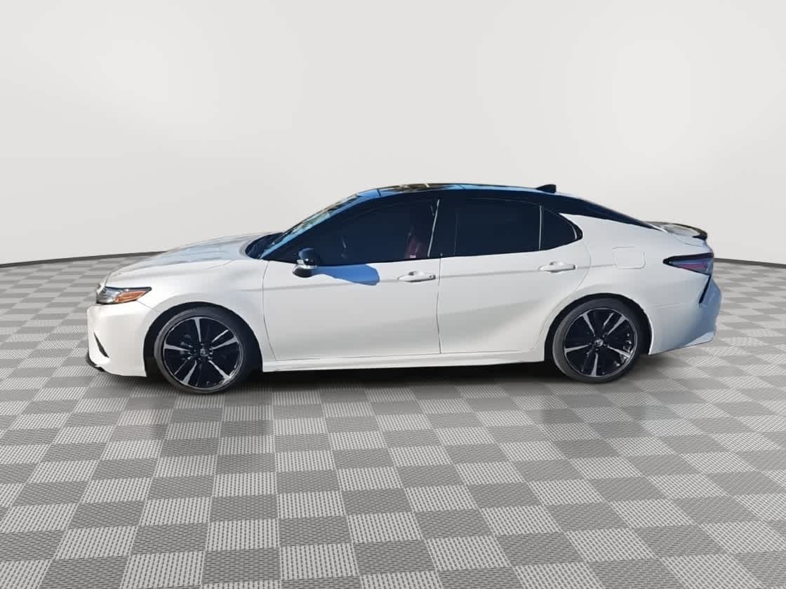 Thumbnail: 2018 Toyota Camry - 5