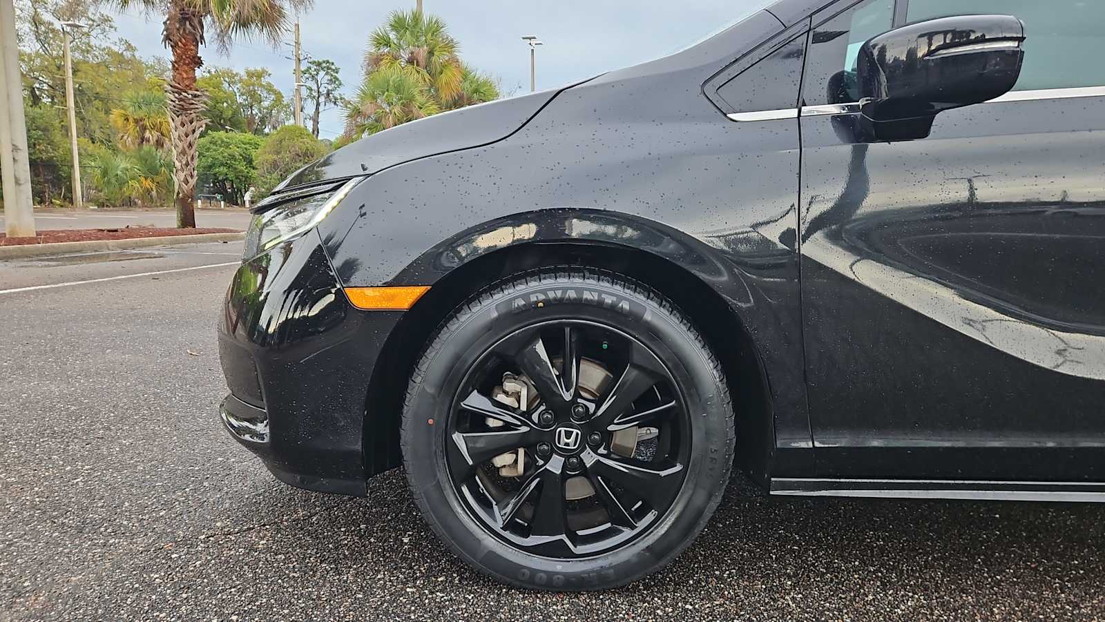 Thumbnail: 2023 Honda Odyssey - 19