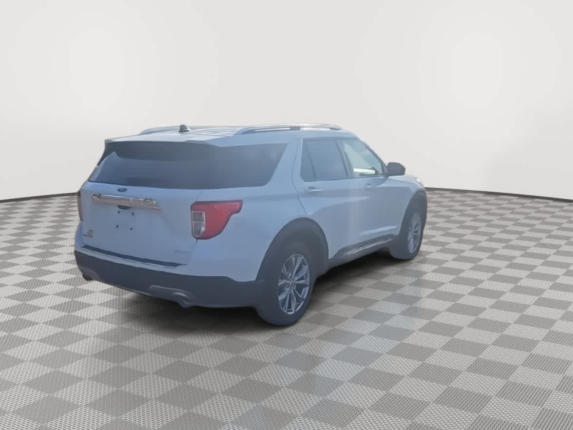 Thumbnail: 2023 Ford Explorer - 8
