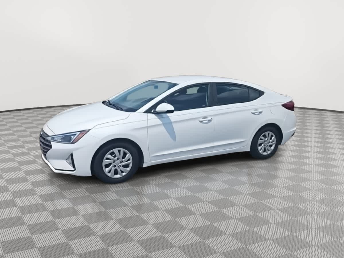 Thumbnail: 2020 Hyundai Elantra - 4