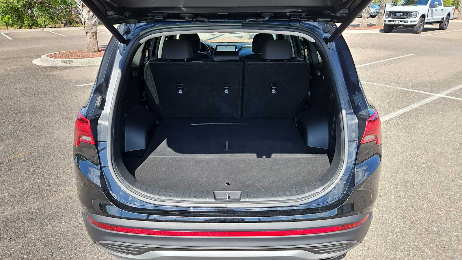 Thumbnail: 2023 Hyundai Santa Fe - 20