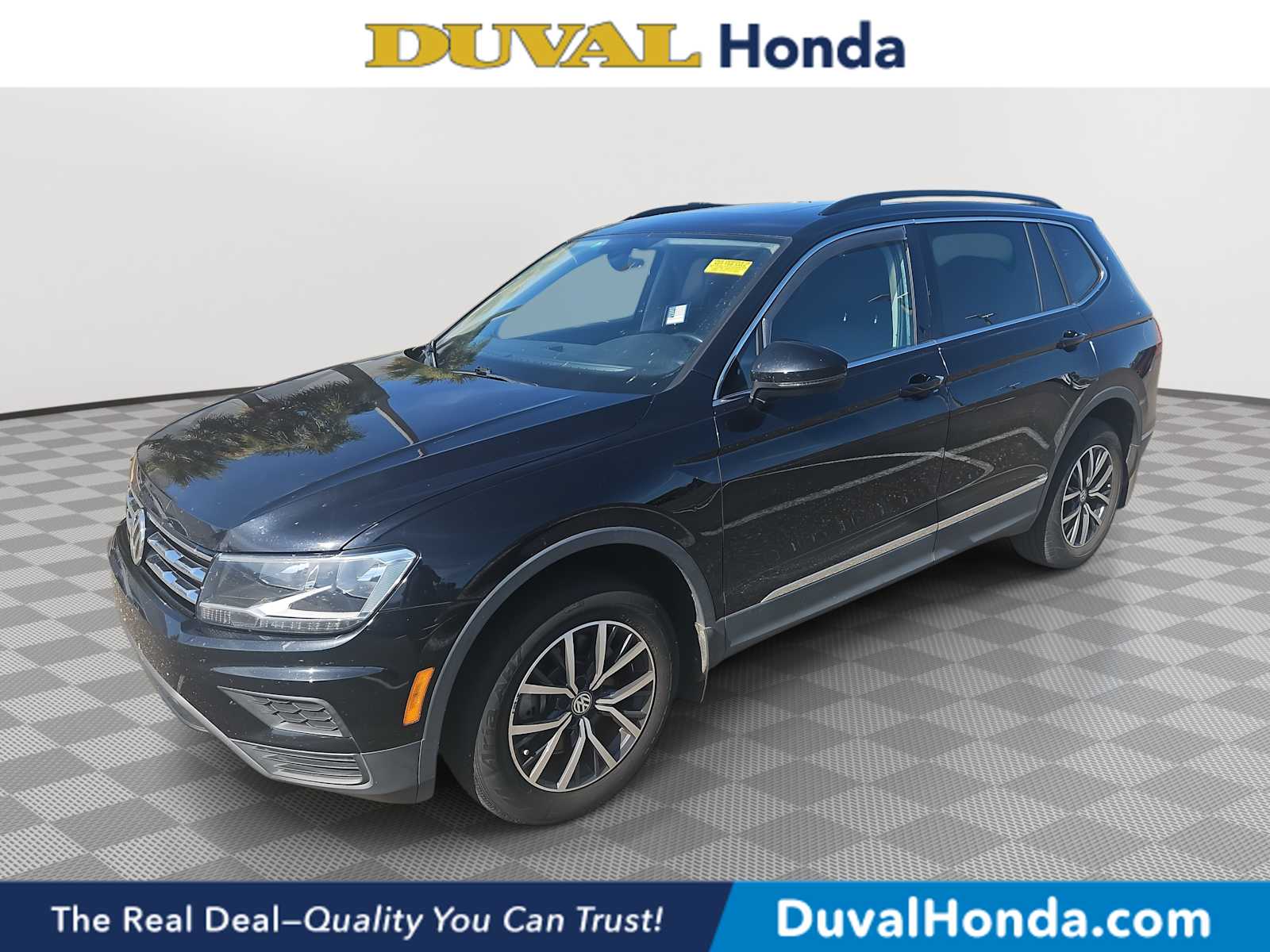 Thumbnail: 2020 Volkswagen Tiguan - 1