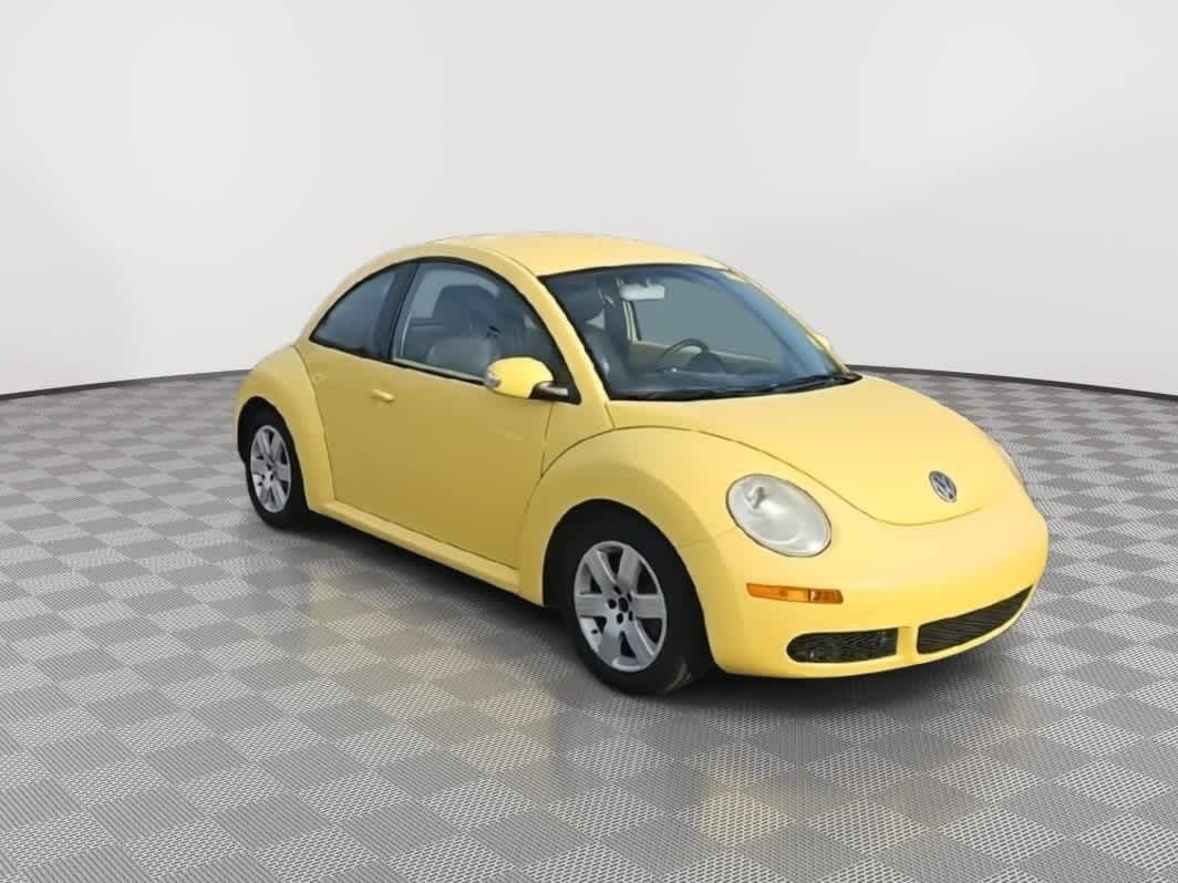 Thumbnail: 2007 Volkswagen New Beetle - 2