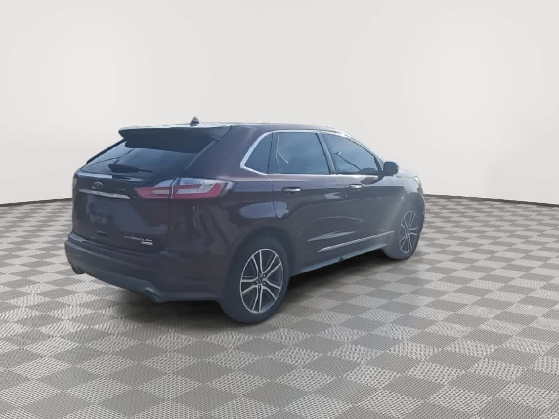 Thumbnail: 2019 Ford Edge - 8