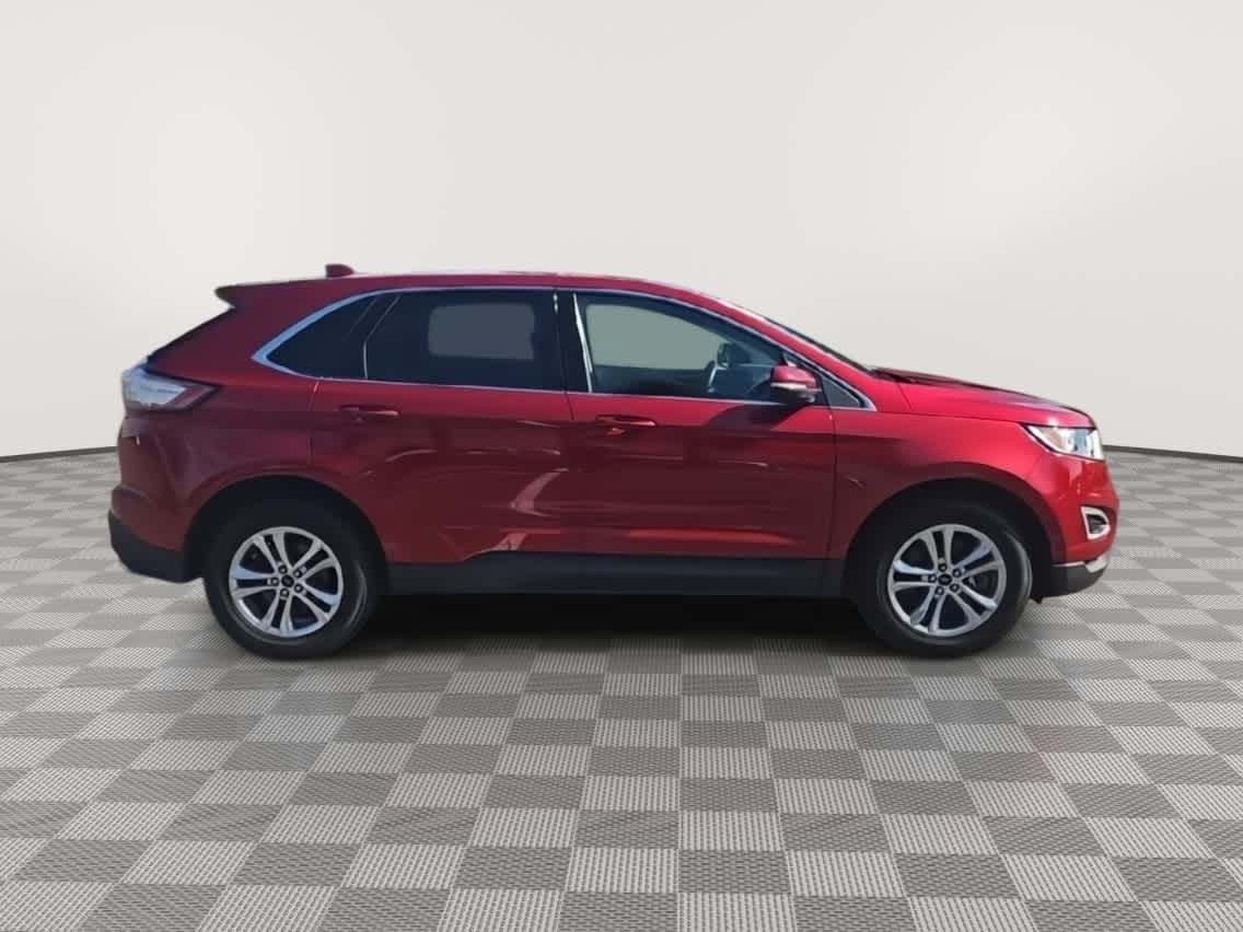Thumbnail: 2016 Ford Edge - 9