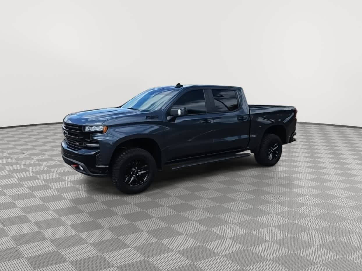 Thumbnail: 2020 Chevrolet Silverado 1500 - 4