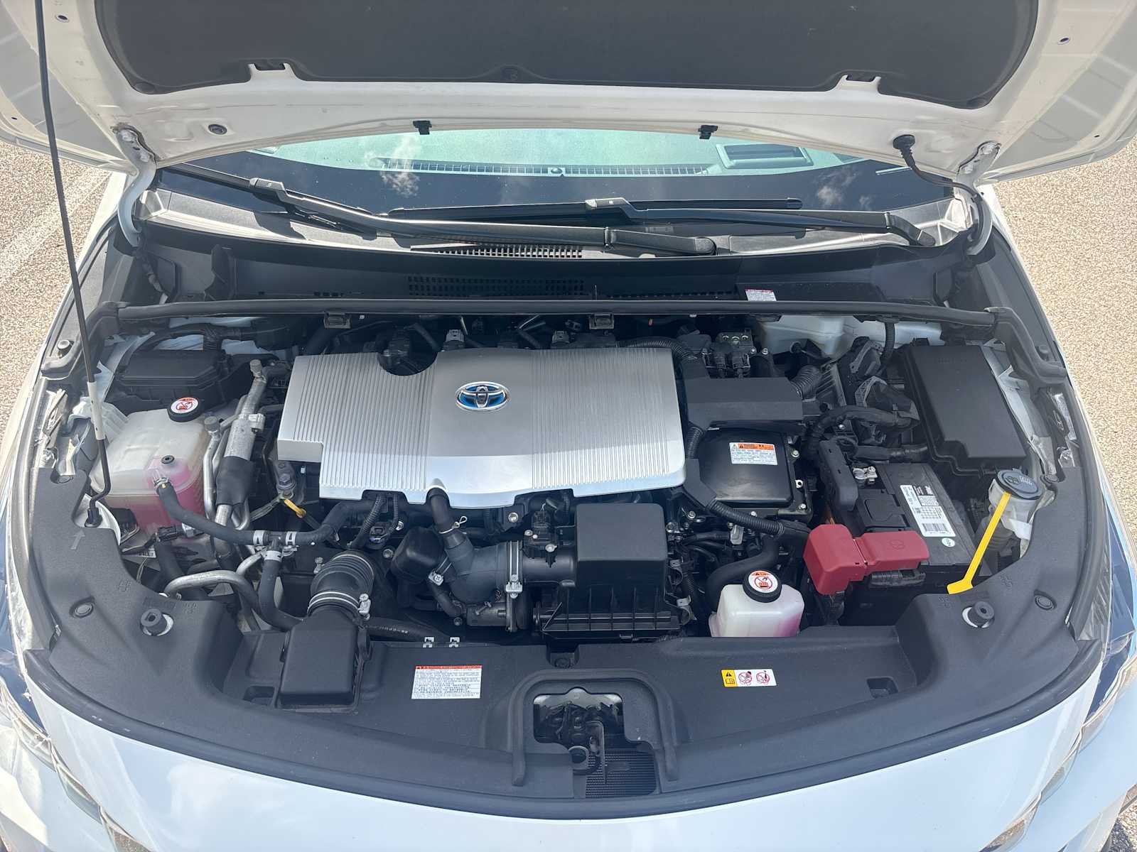 Thumbnail: 2020 Toyota Prius Prime - 16