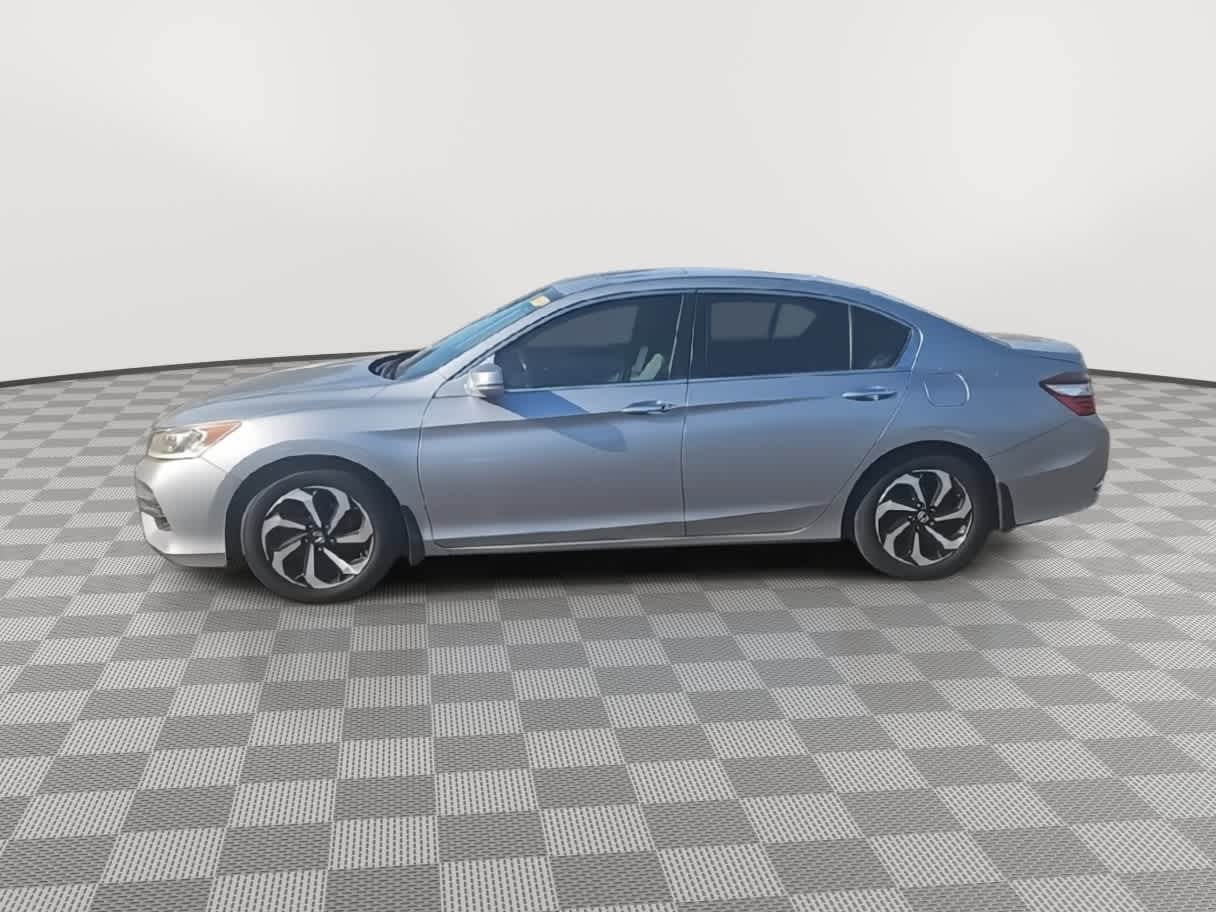 Thumbnail: 2017 Honda Accord - 5
