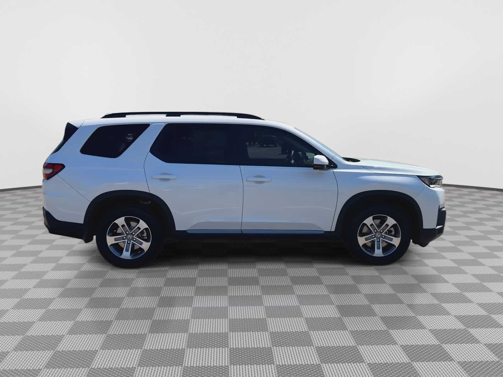 Thumbnail: 2026 Honda Pilot - 9