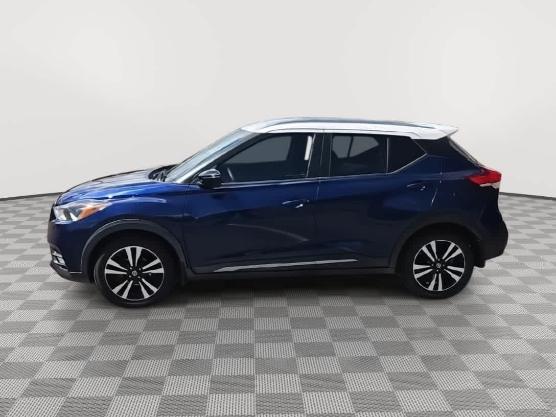 Thumbnail: 2019 Nissan Kicks - 4