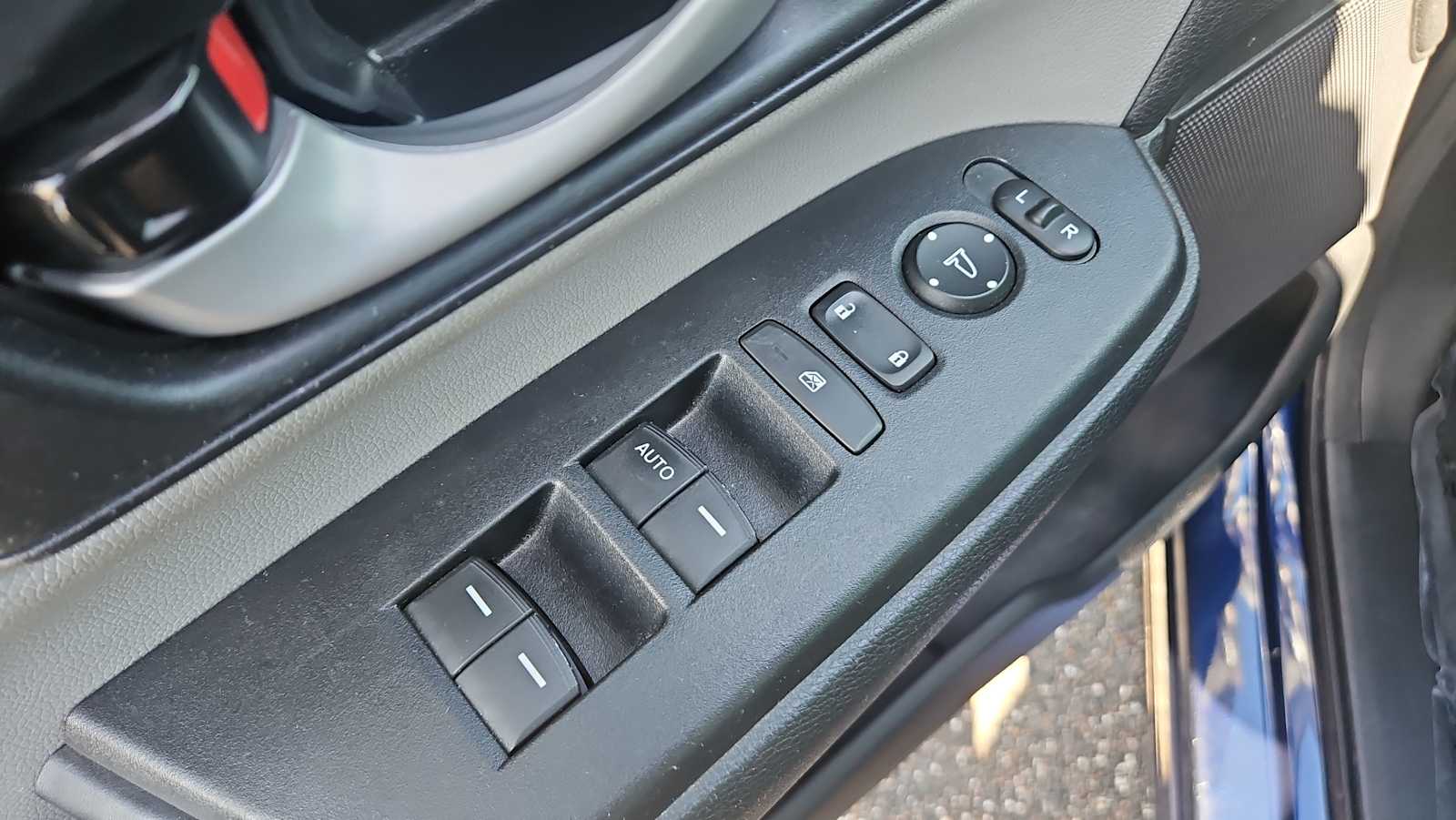 Thumbnail: 2018 Honda CR-V - 15