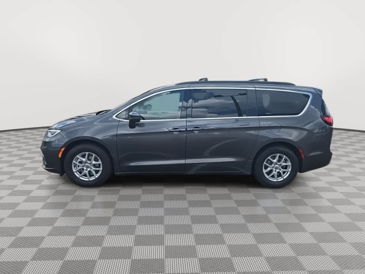 2022 Chrysler Pacifica Touring L 5