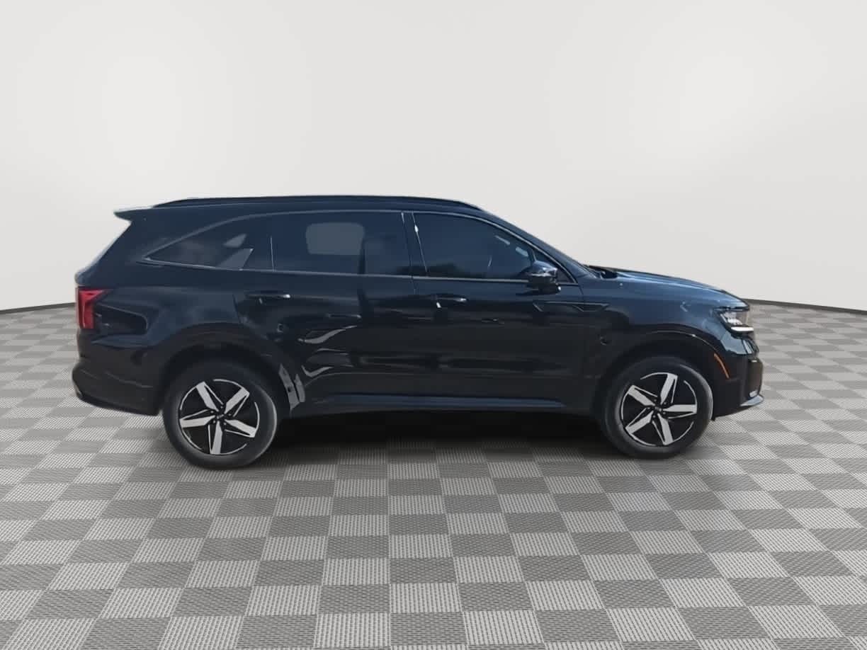 Thumbnail: 2021 Kia Sorento - 9