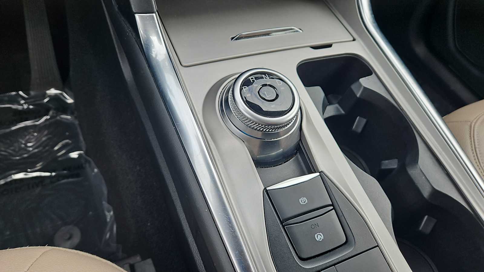 2023 Ford Explorer Limited - Photo 22