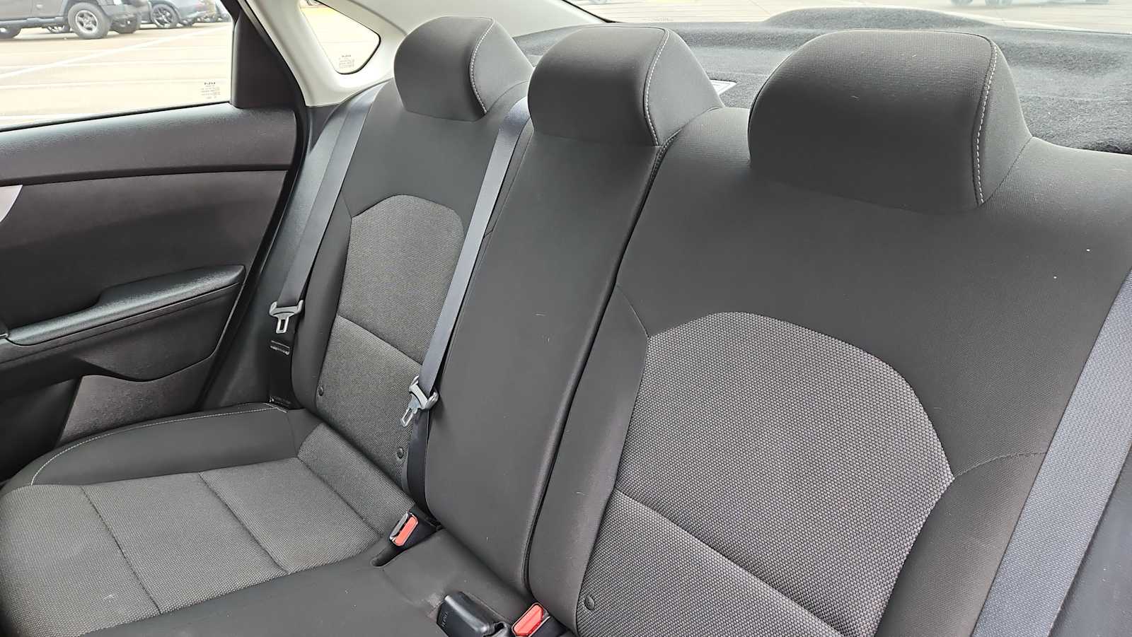 Thumbnail: 2023 Kia Forte - 24