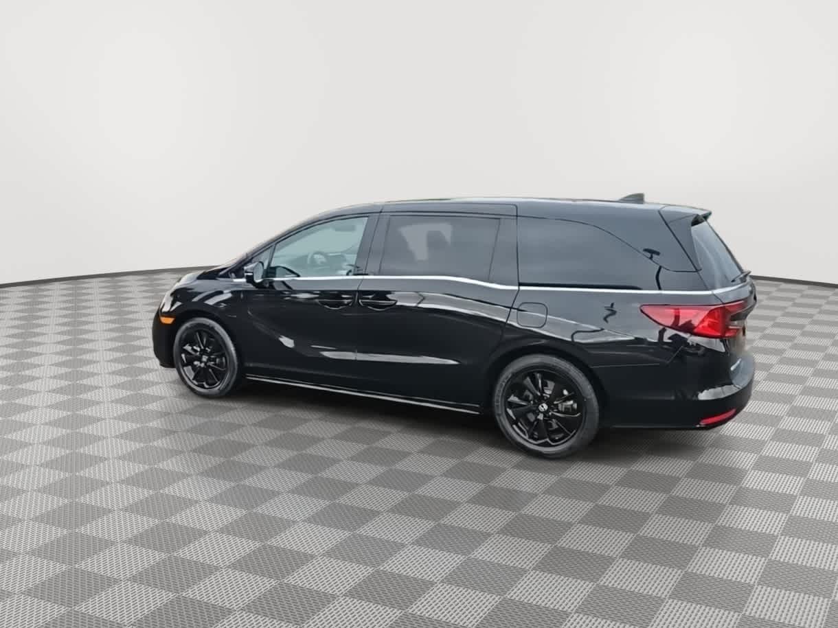 Thumbnail: 2023 Honda Odyssey - 6