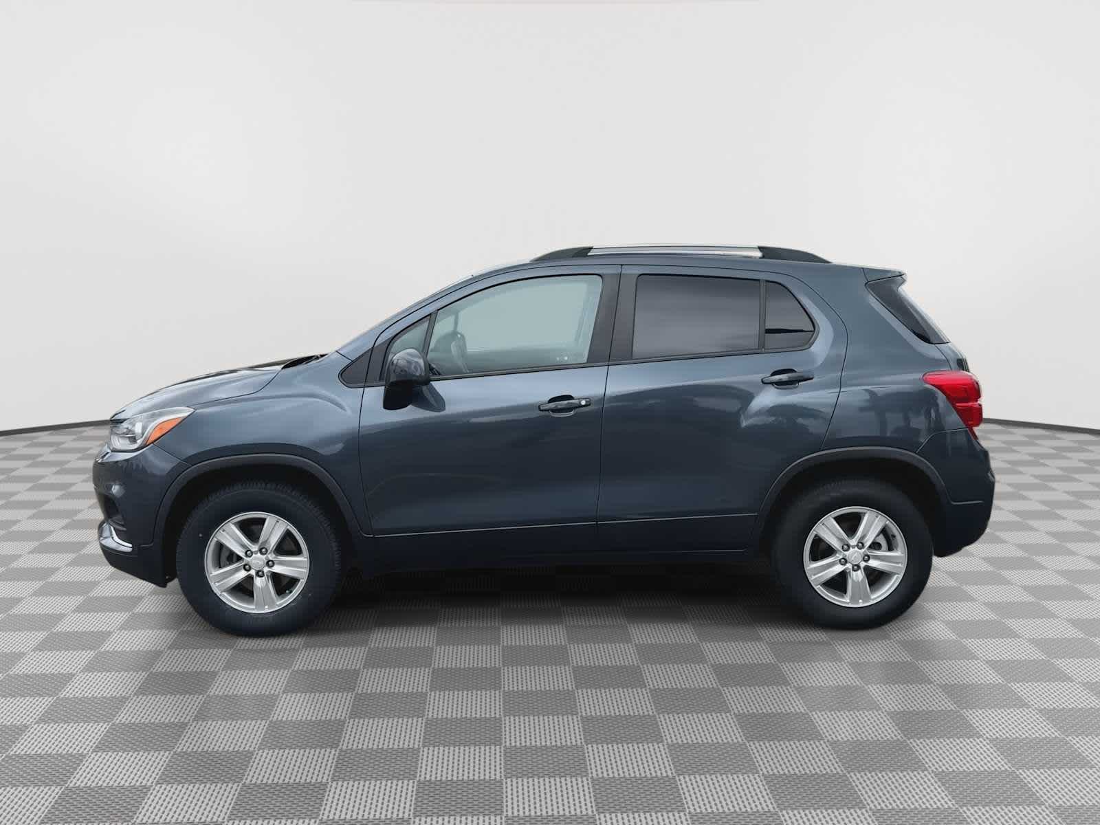 Thumbnail: 2021 Chevrolet Trax - 5