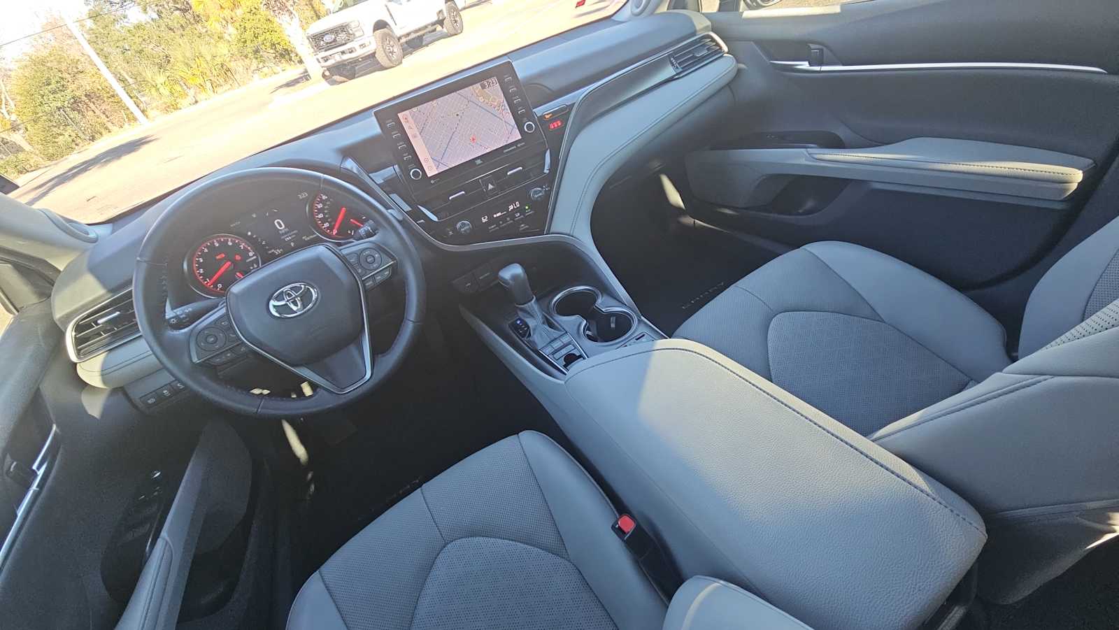 Thumbnail: 2022 Toyota Camry - 23