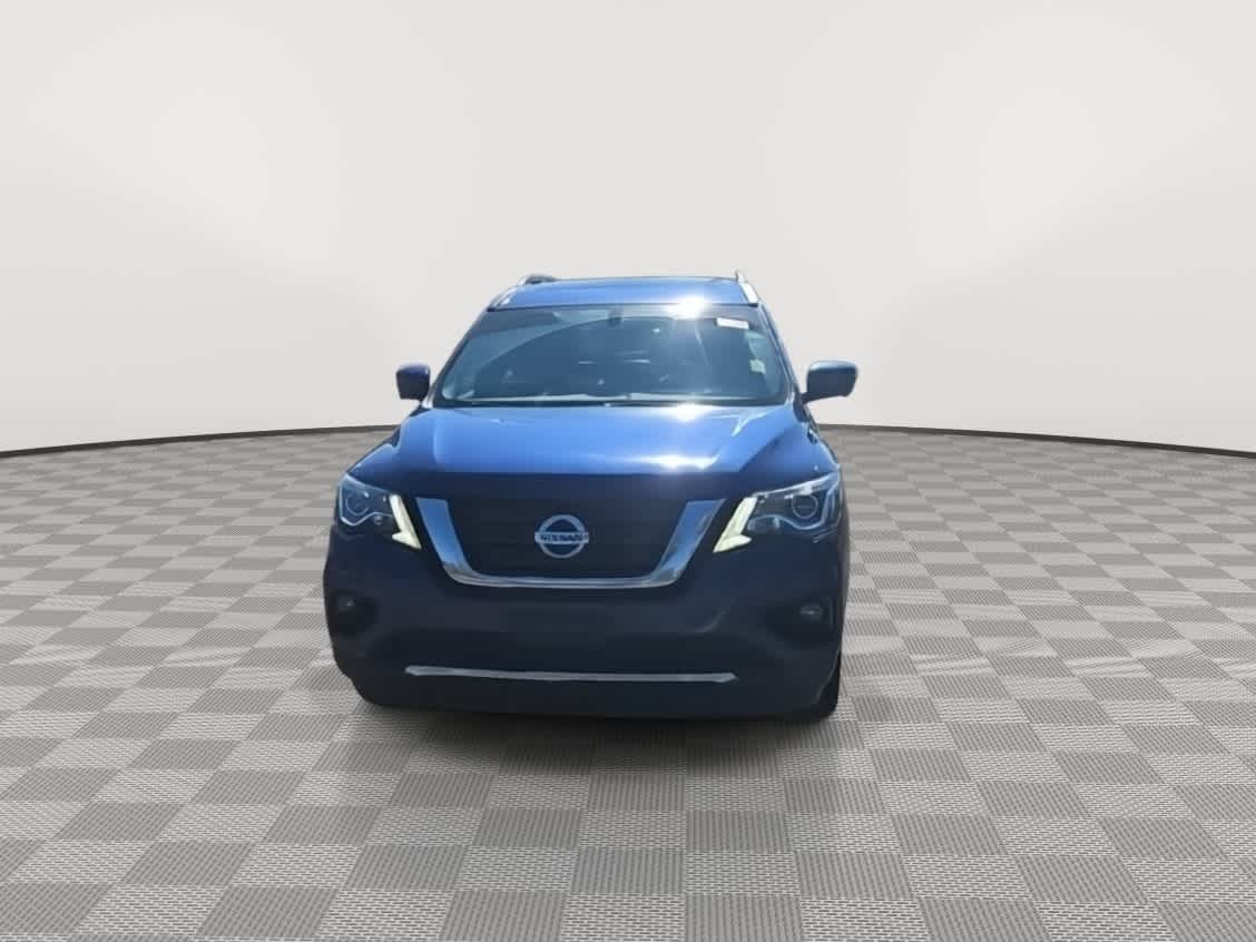Thumbnail: 2017 Nissan Pathfinder - 3