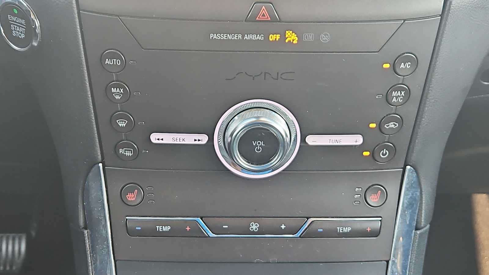 Thumbnail: 2020 Ford Edge - 16