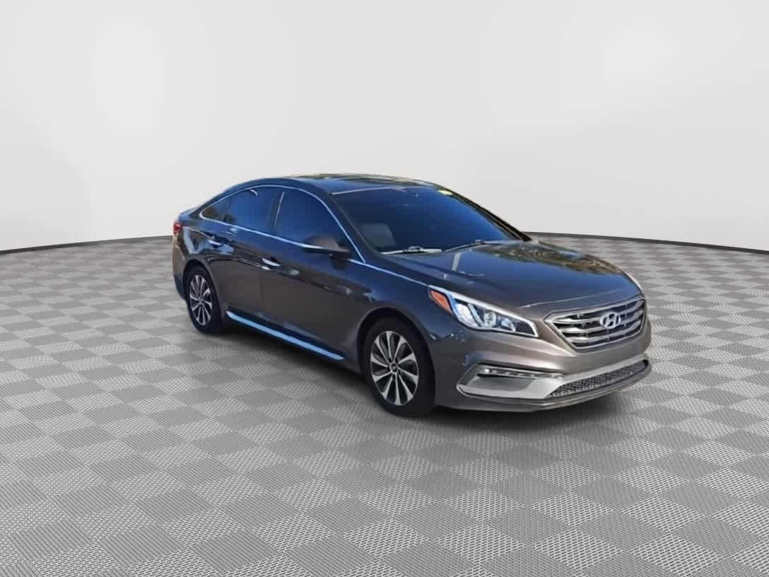 Thumbnail: 2017 Hyundai Sonata - 2