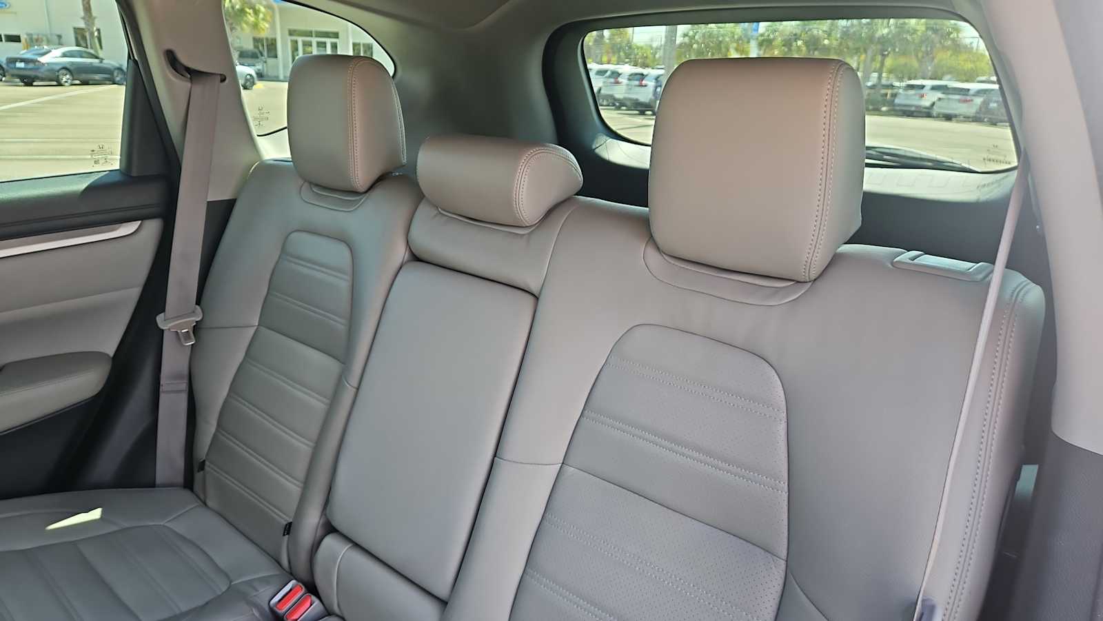 Thumbnail: 2018 Honda CR-V - 23