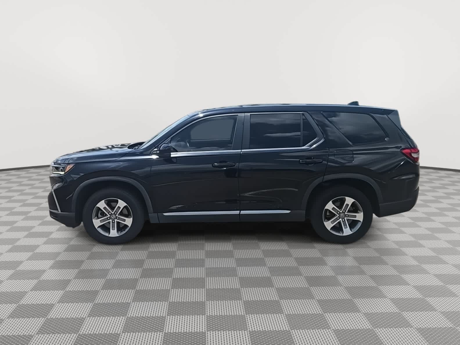 Thumbnail: 2023 Honda Pilot - 5