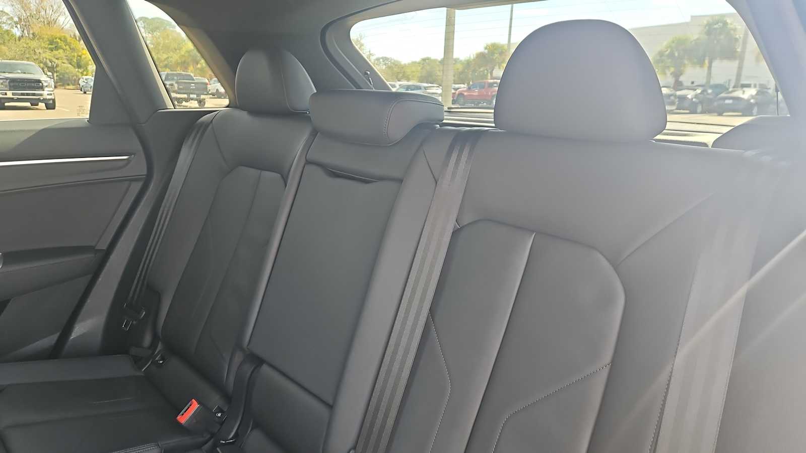 Thumbnail: 2022 Audi Q3 - 25