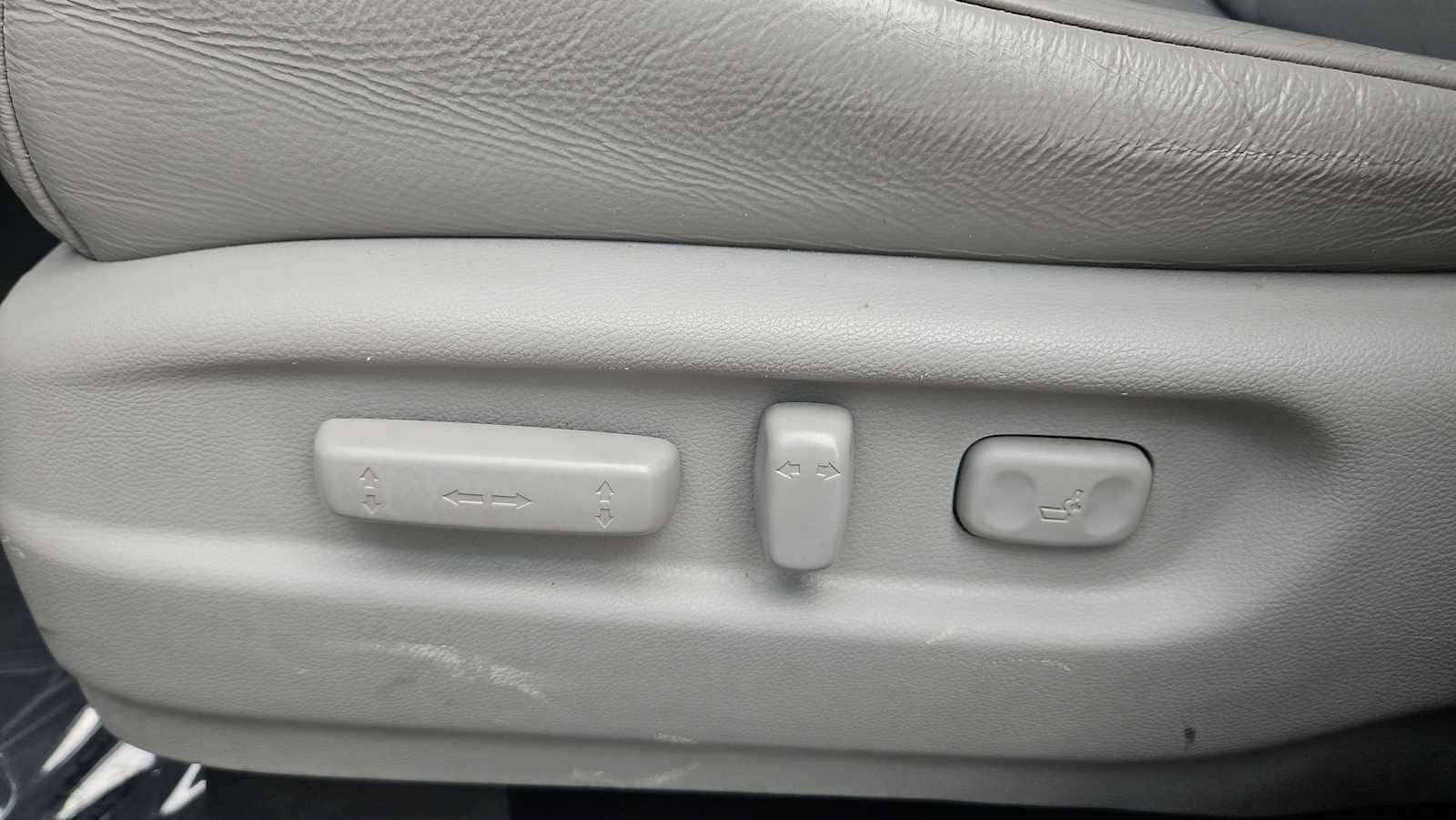 Thumbnail: 2019 Honda Pilot - 14