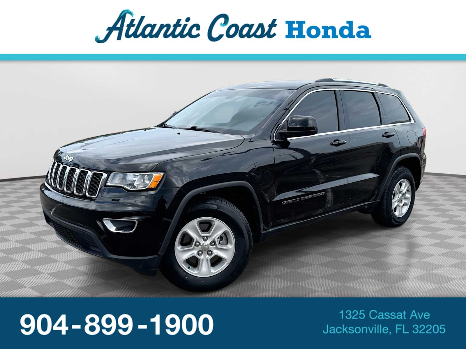 Thumbnail: 2017 Jeep Grand Cherokee - 1