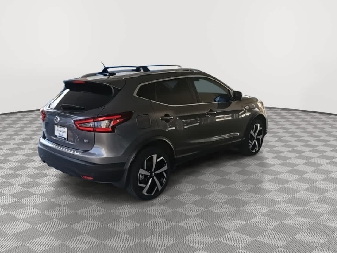 Thumbnail: 2022 Nissan Rogue Sport - 8