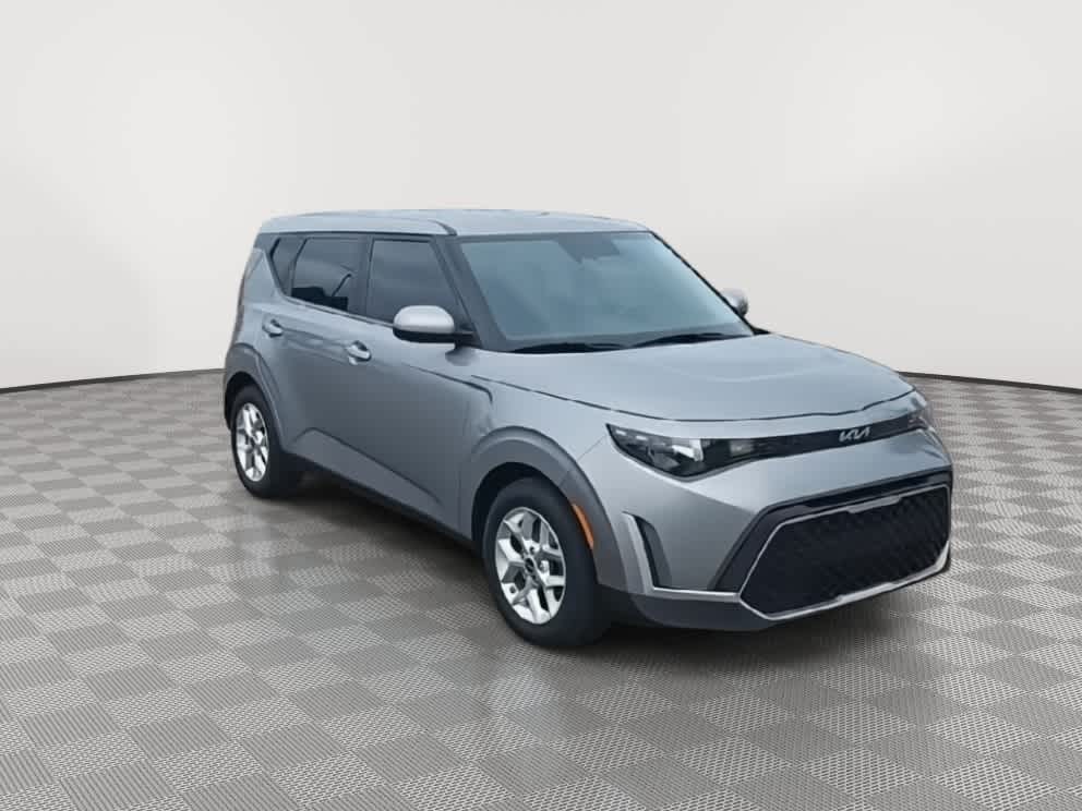 Thumbnail: 2023 Kia Soul - 3