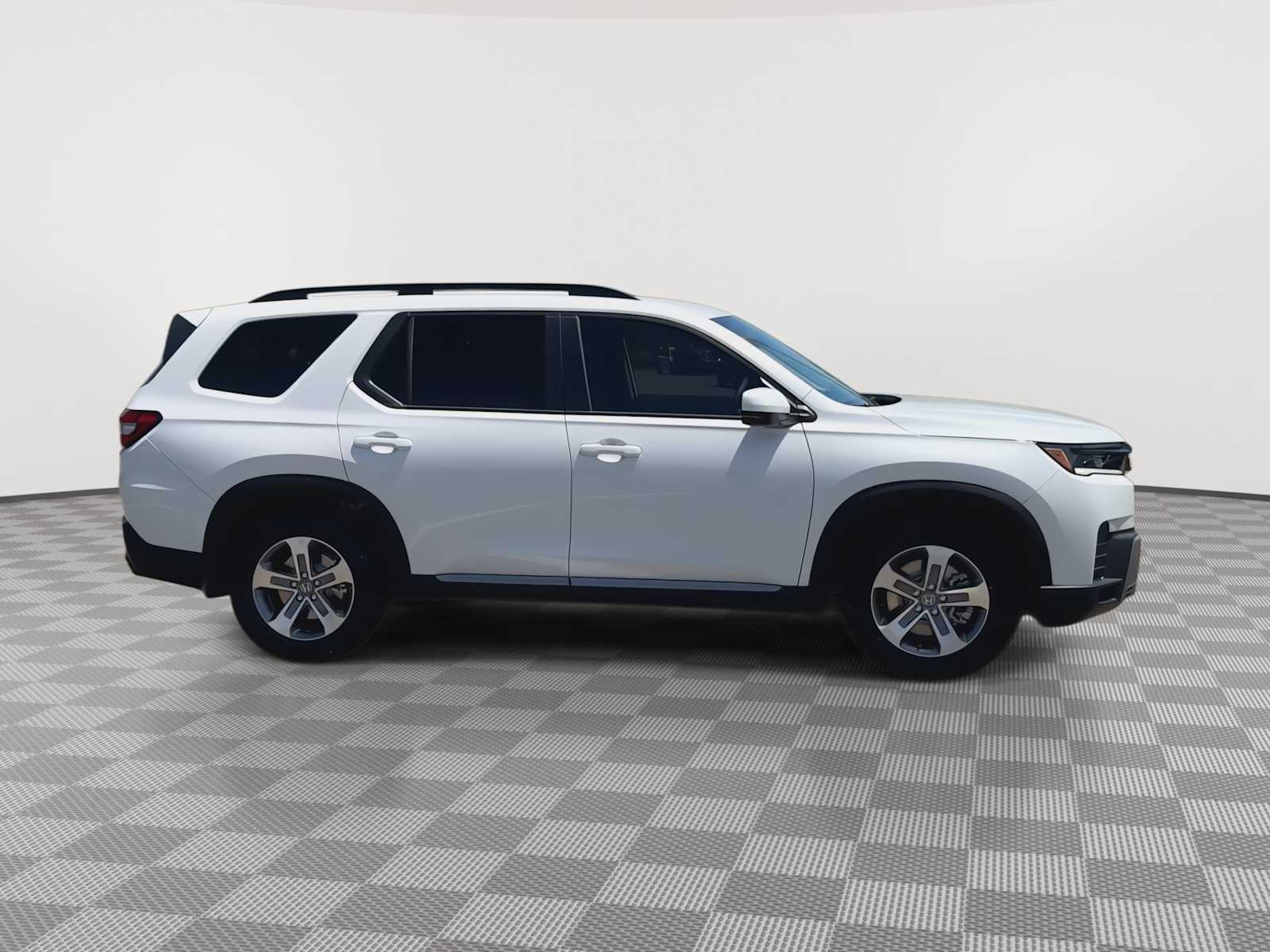 Thumbnail: 2026 Honda Pilot - 9