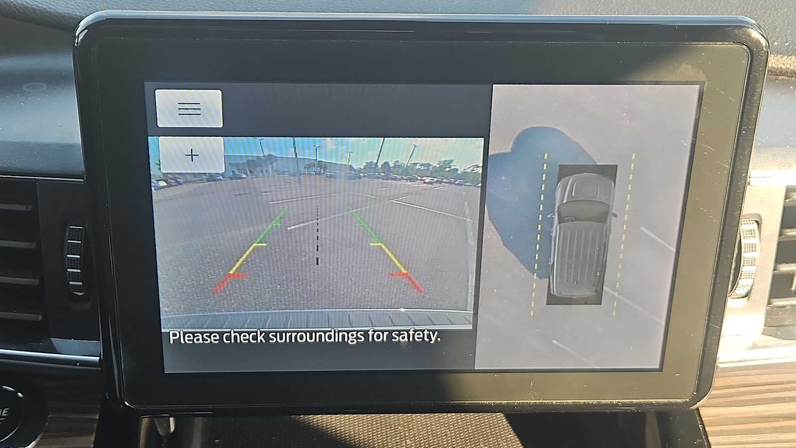 Thumbnail: 2023 Ford Explorer - 11