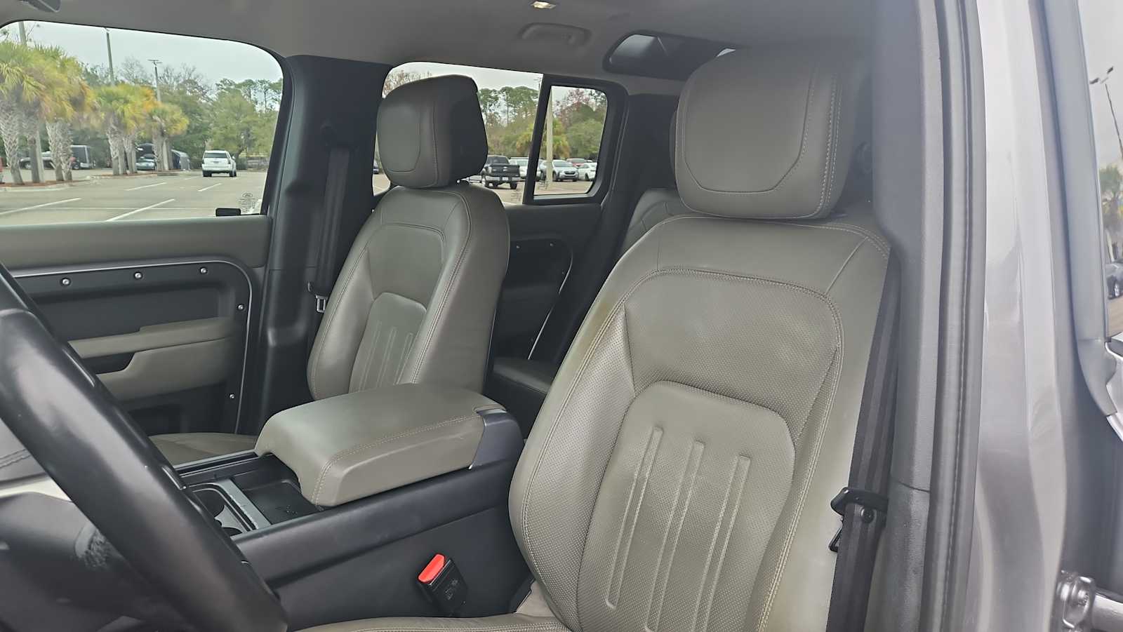 Thumbnail: 2020 Land Rover Defender - 13