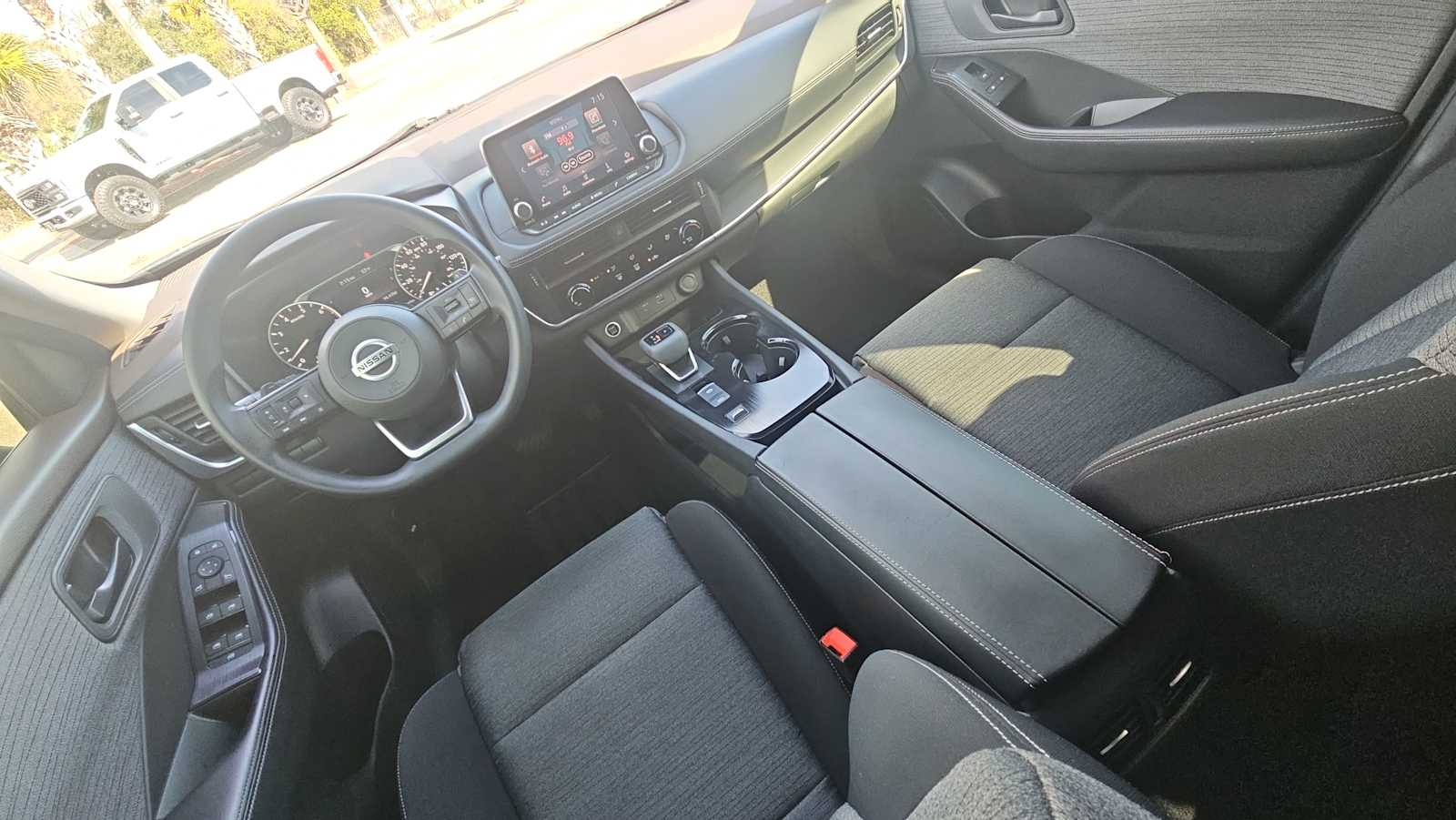 Thumbnail: 2021 Nissan Rogue - 22