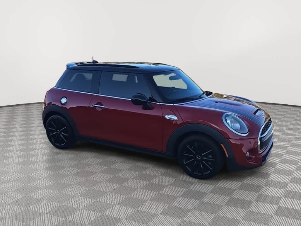 Used 2016 MINI Cooper S with VIN WMWXP7C52G2A44087 for sale in Jacksonville, FL