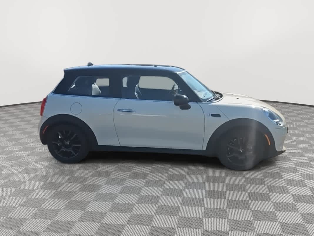 Thumbnail: 2019 MINI Cooper Hardtop - 9