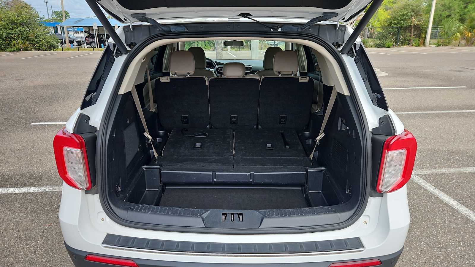 2023 Ford Explorer Limited - Photo 21