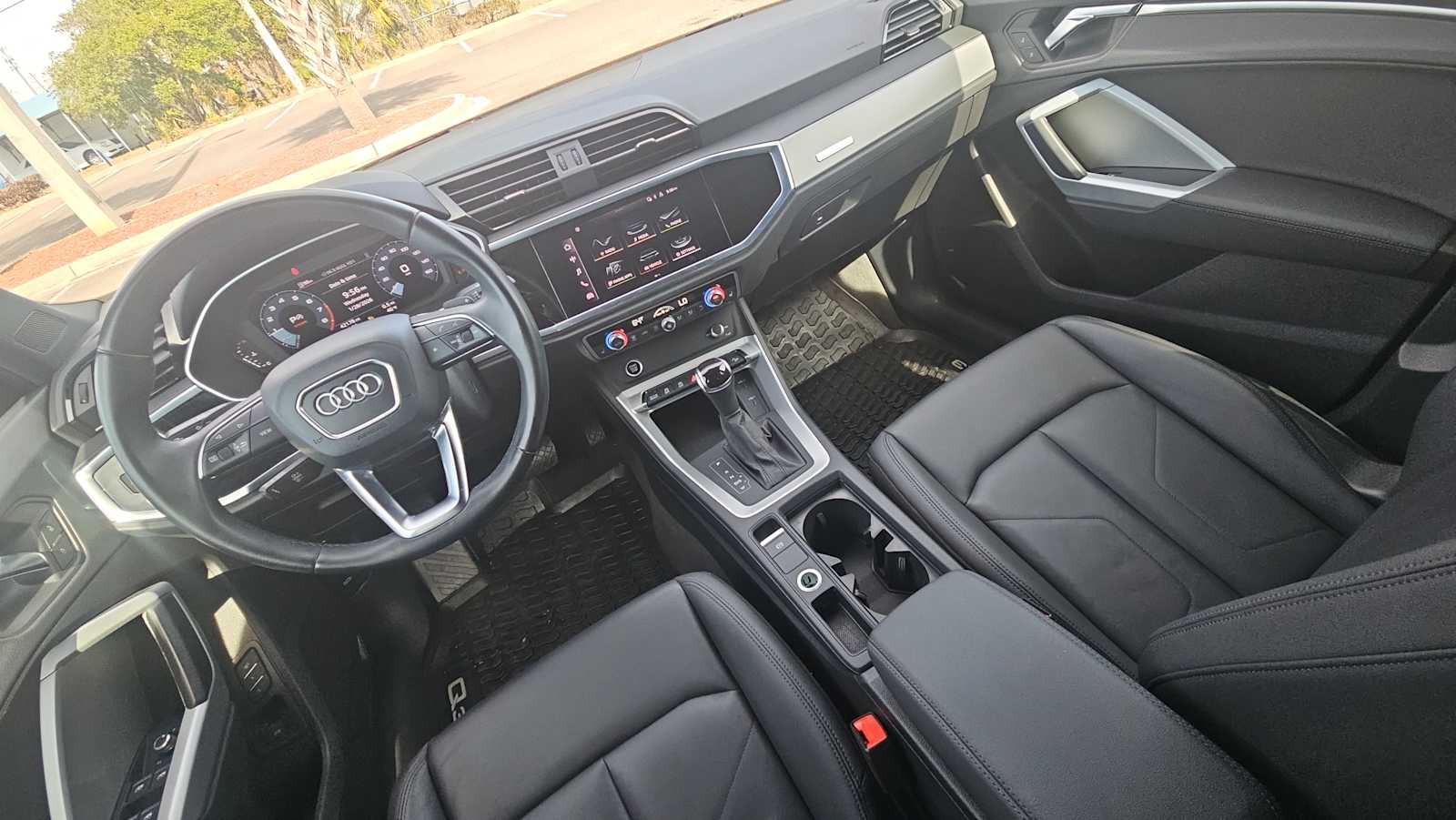 Thumbnail: 2022 Audi Q3 - 23