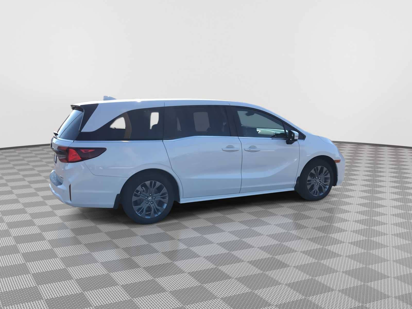 2026 Honda Odyssey Touring - Photo 8
