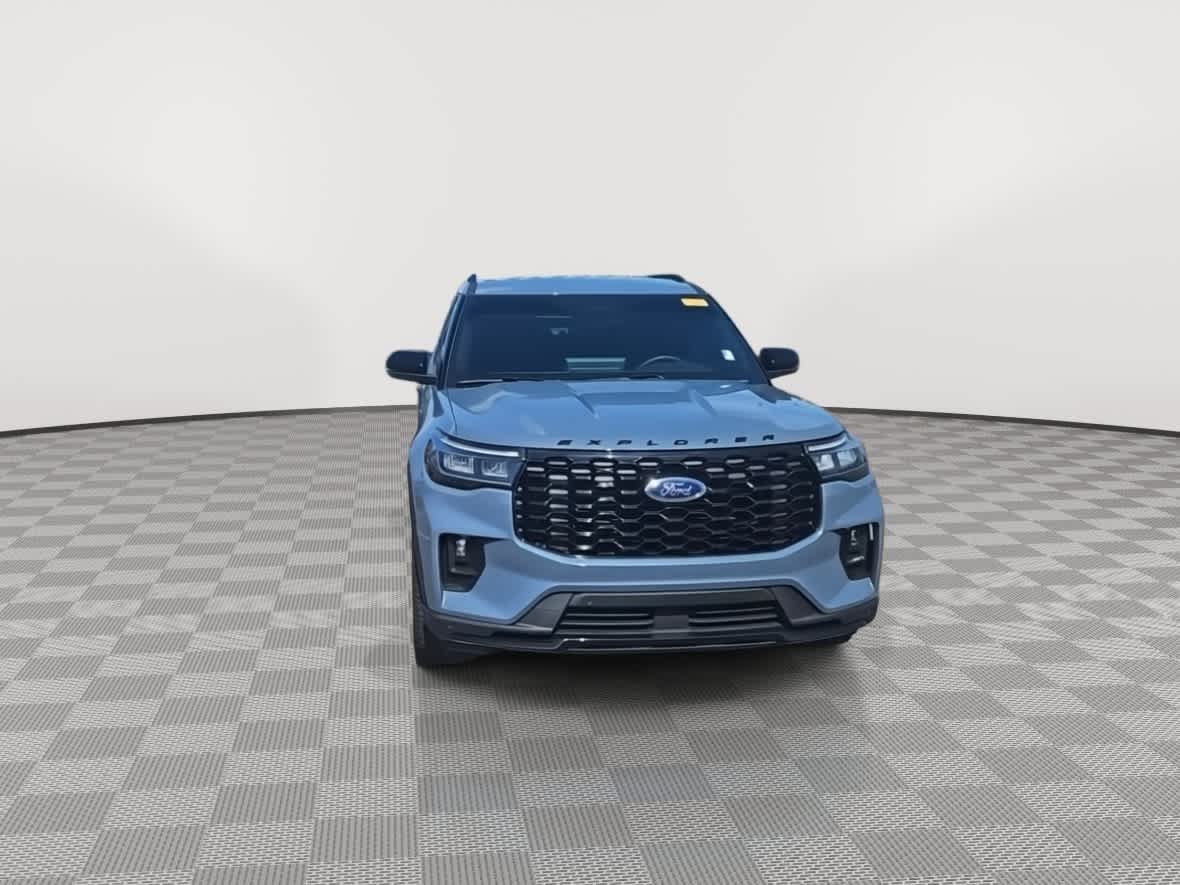 2025 Ford Explorer ST-Line 3